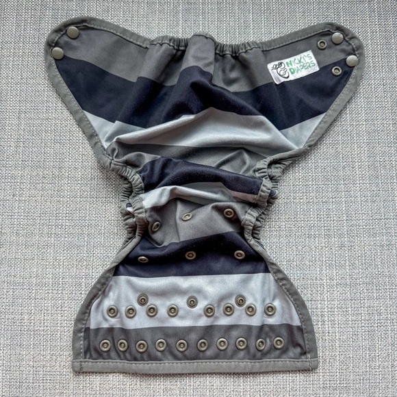 2 Nicki's Diapers - Cover and All-in-Two - Cloth Diapers - Picture 10 of 12